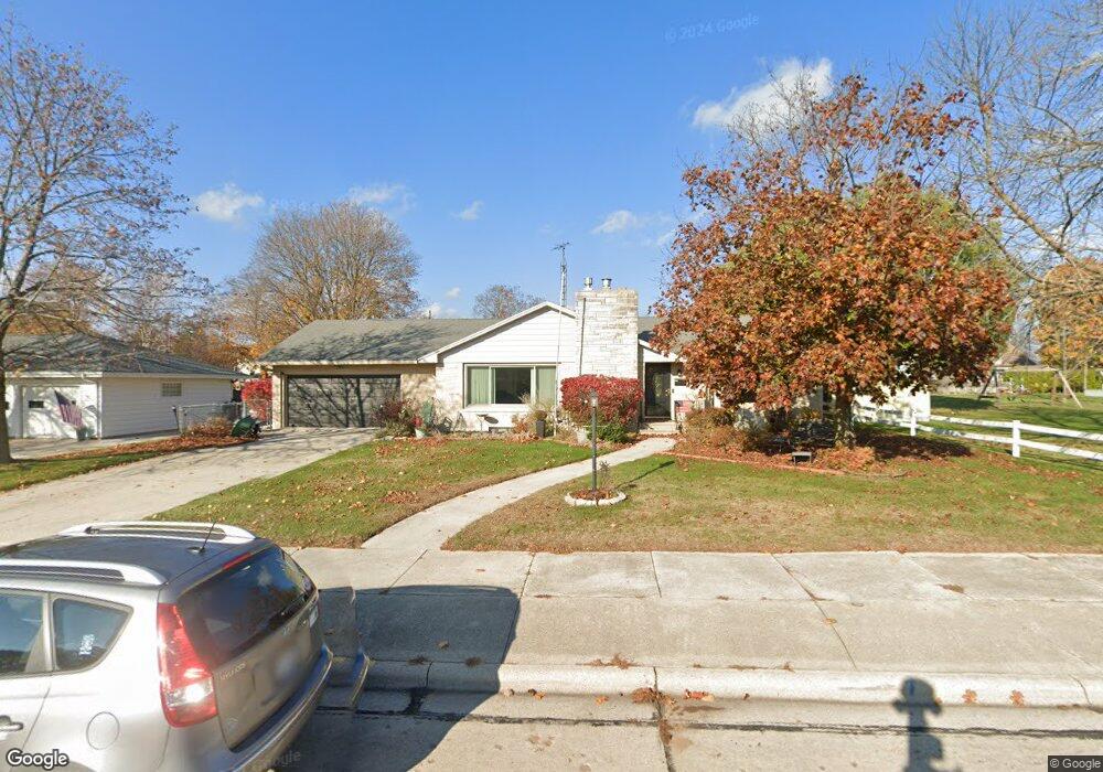 2816 35th St, Two Rivers, WI 54241 - photo 1