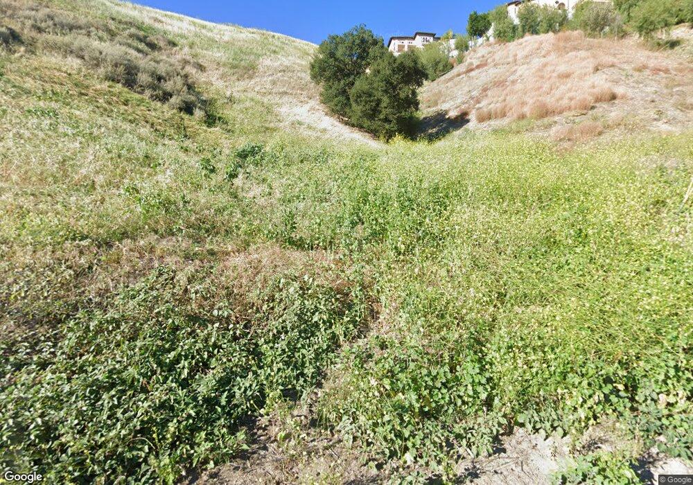 4987 Llano Dr, Woodland Hills, CA 91364 - photo 1