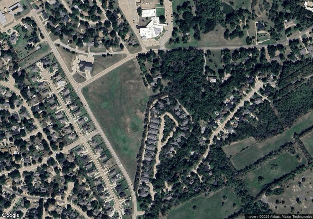 811 Oak Creek Ct, Ennis, TX 75119 - photo 1