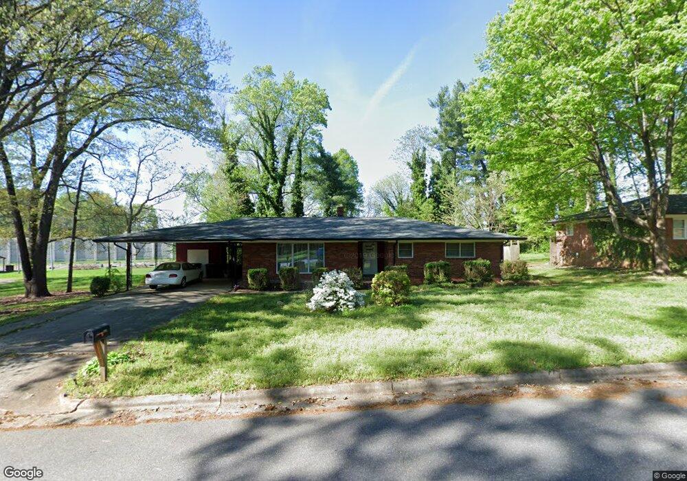 401 Virginia Ave, Statesville, NC 28677 - photo 1