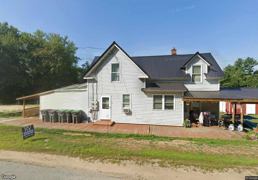 434 Pembroke St, Pembroke, NH 03275 - photo 1