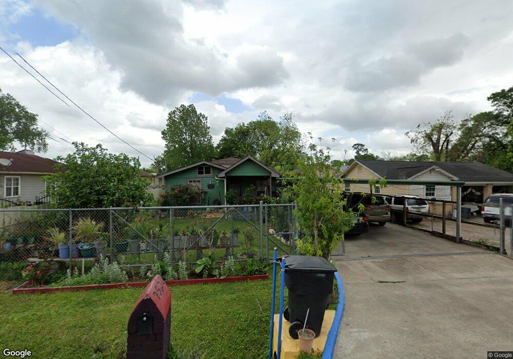 7520 Chase St, Houston, TX 77093 - photo 1