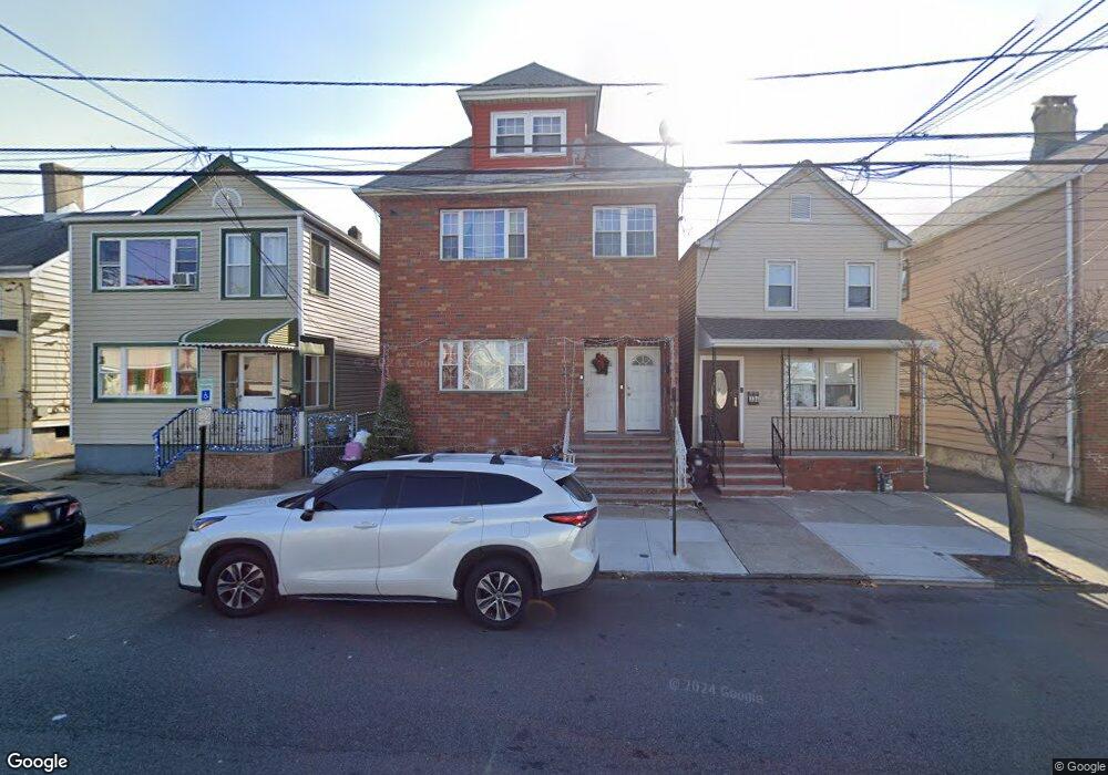 328 Center St, Elizabeth, NJ 07202 - photo 1