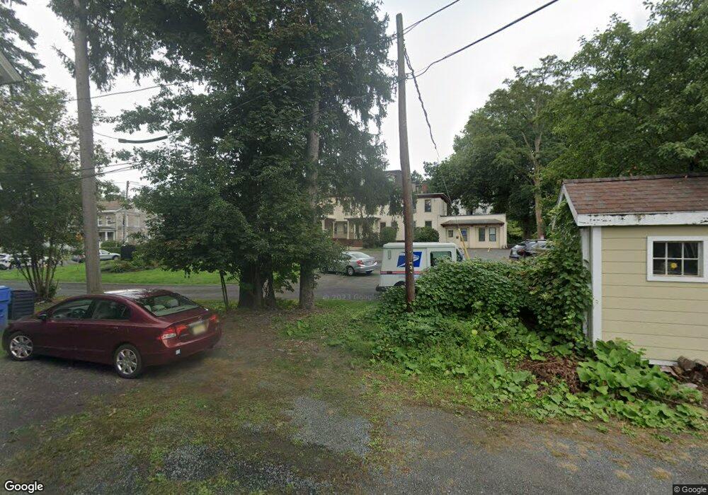 31 Trumbull Rd unit B, Northampton, MA 01060 - photo 1