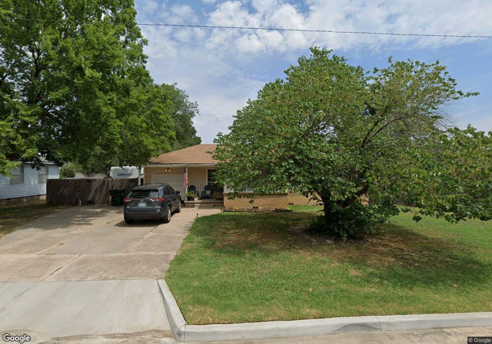 9 W Beech St, Skiatook, OK 74070 - photo 1