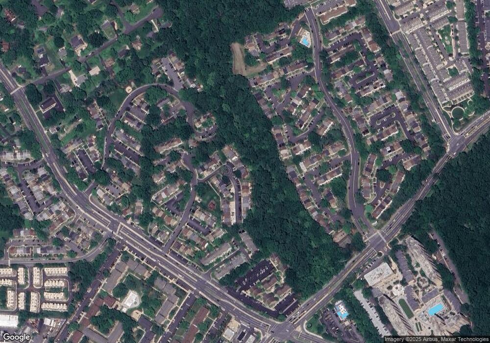 3029 Mission Square Dr, Fairfax, VA 22031 - photo 1