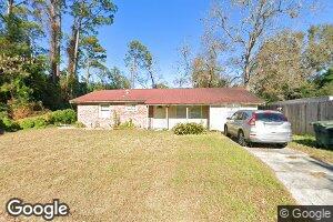 2 Inglewood Dr, Savannah, GA 31406