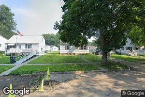 606 E Iowa Ave, George, IA 51237