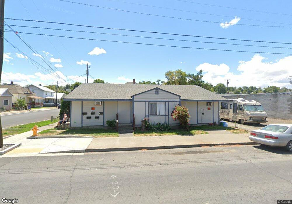 802 SW Emigrant Ave, Pendleton, OR 97801 - photo 1