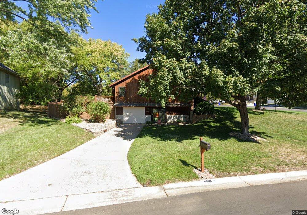 6500 Hallet St, Shawnee, KS 66216 - photo 1