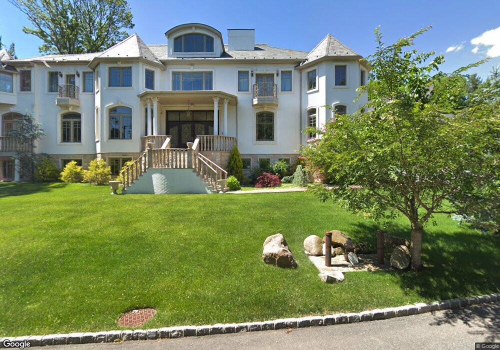 96 Circle Rd, Staten Island, NY 10304 - photo 1