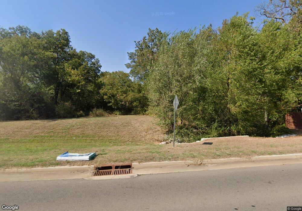 19314 Gordon Cooper Dr, Shawnee, OK 74801 - photo 1