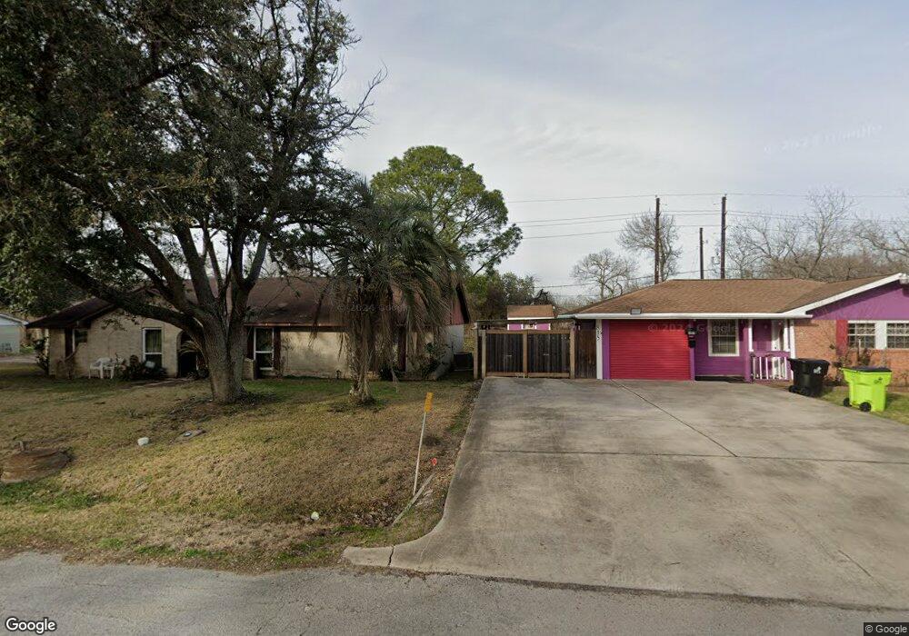 815 Avenue D, Rosenberg, TX 77471 - photo 1