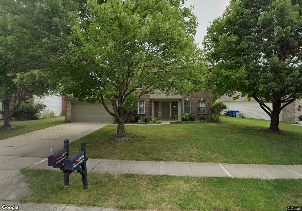 12275 Cobblestone Dr, Fishers, IN 46037 - photo 1