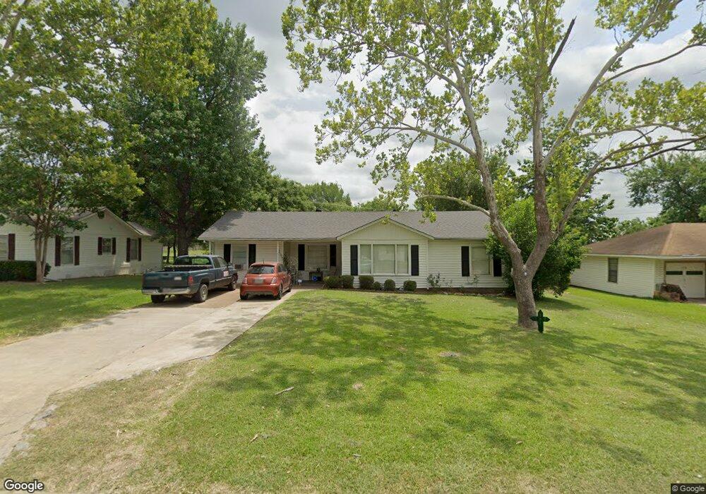 702 Lipscomb St, Bonham, TX 75418 - photo 1