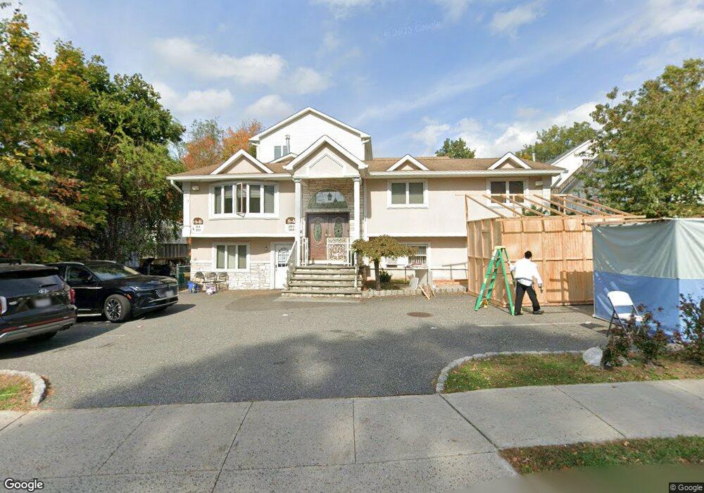 8 Edwin Ln, Monsey, NY 10952 - photo 1