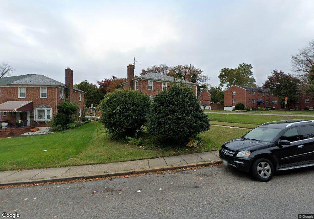 4060 The Alameda, Baltimore, MD 21218 - photo 1