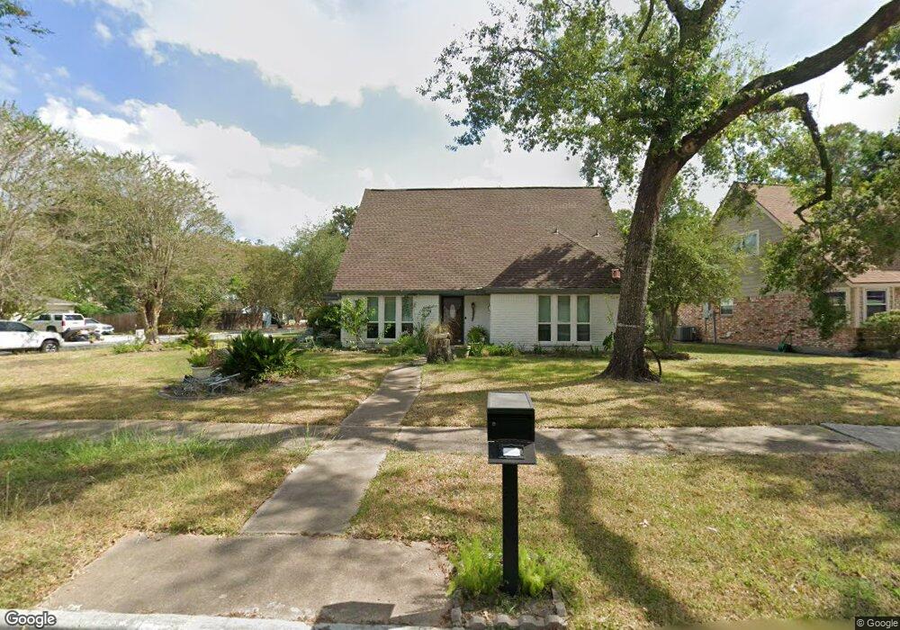 6930 Wagonwheel Ln, Houston, TX 77088 - photo 1