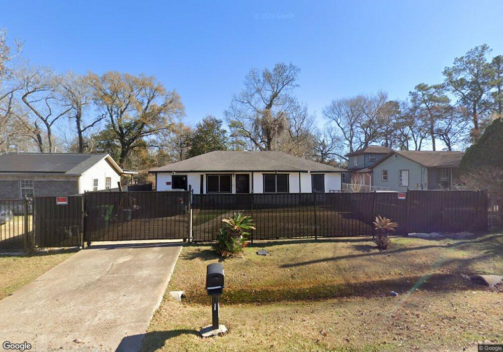 10426 Barnham St, Houston, TX 77016 - photo 1