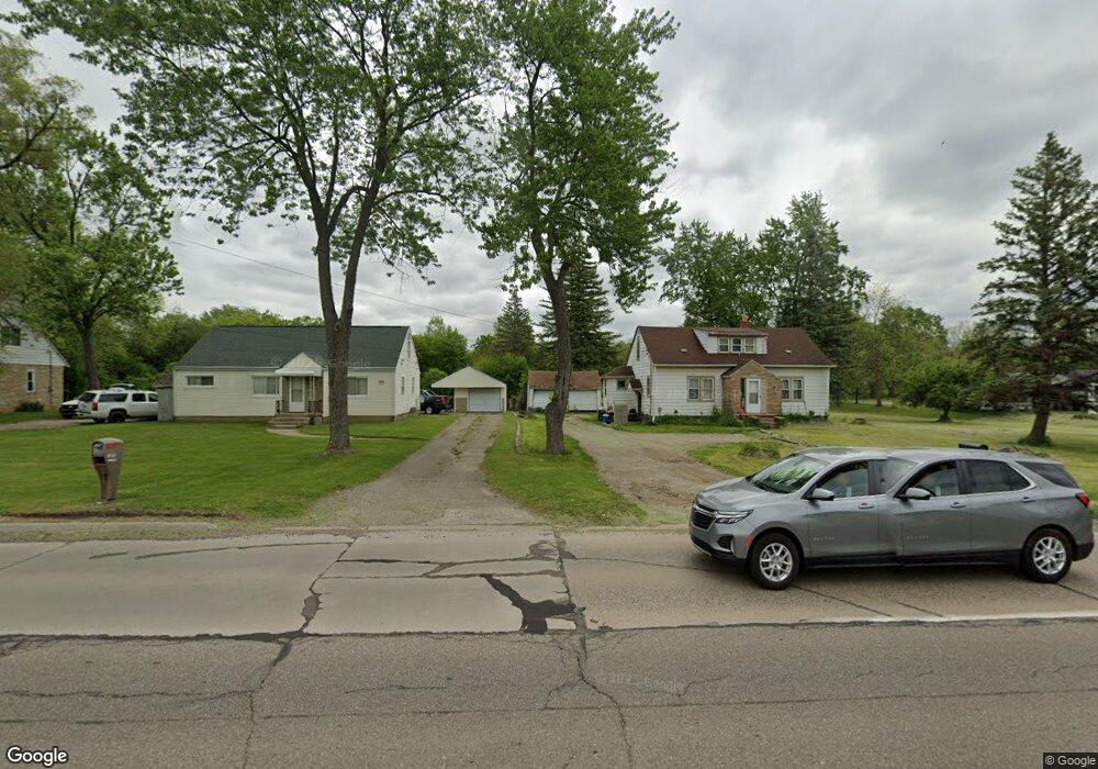 5062 Clio Rd, Flint, MI 48504 - photo 1