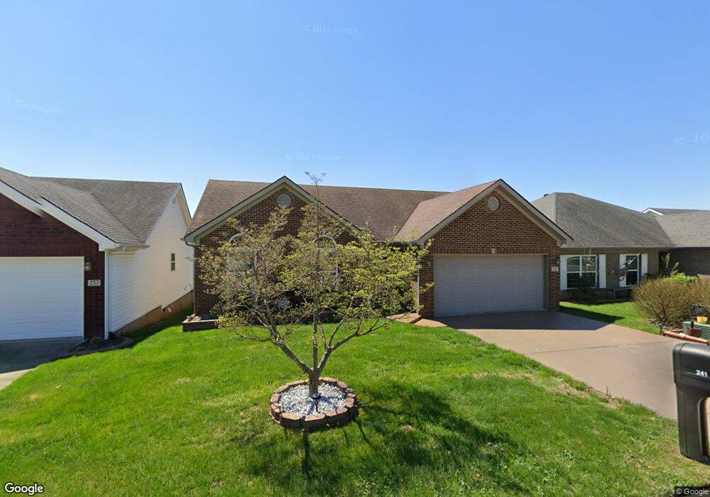241 Palmer Dr, Frankfort, KY 40601 - photo 1