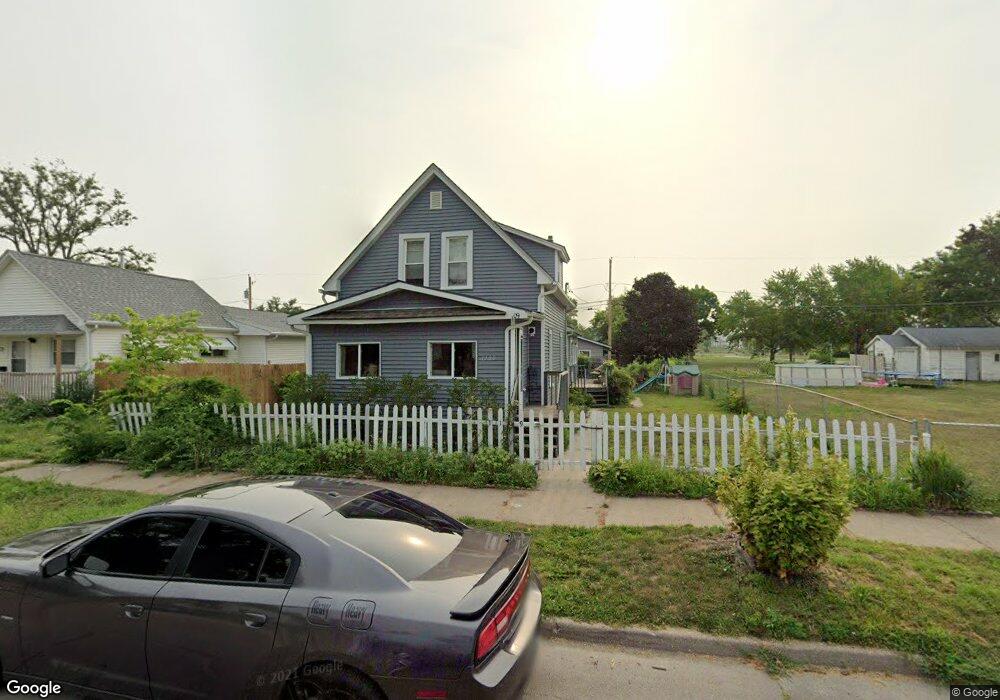 1109 8th St NW, Cedar Rapids, IA 52405 - photo 1