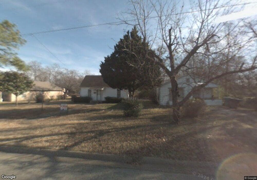 511 N Andrews Ave, Sherman, TX 75090 - photo 1