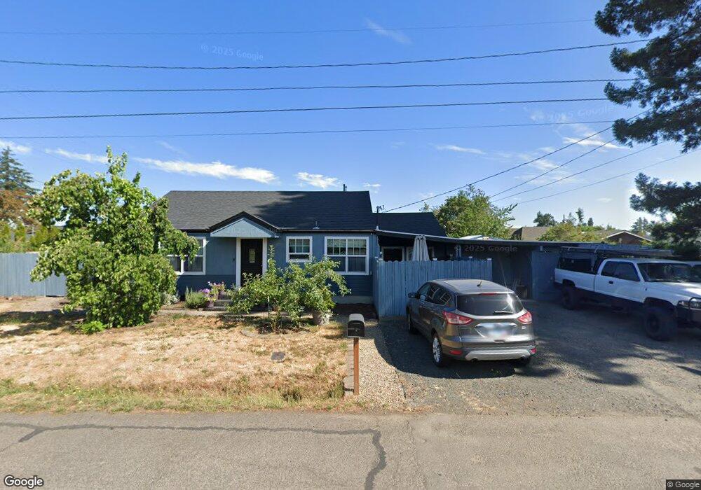 492 D St, Creswell, OR 97426 - photo 1