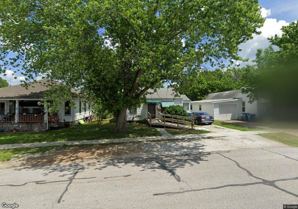 303 S Roney St, Carl Junction, MO 64834 - photo 1