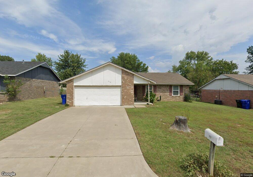 212 W Utica Place, Broken Arrow, OK 74011 - photo 1