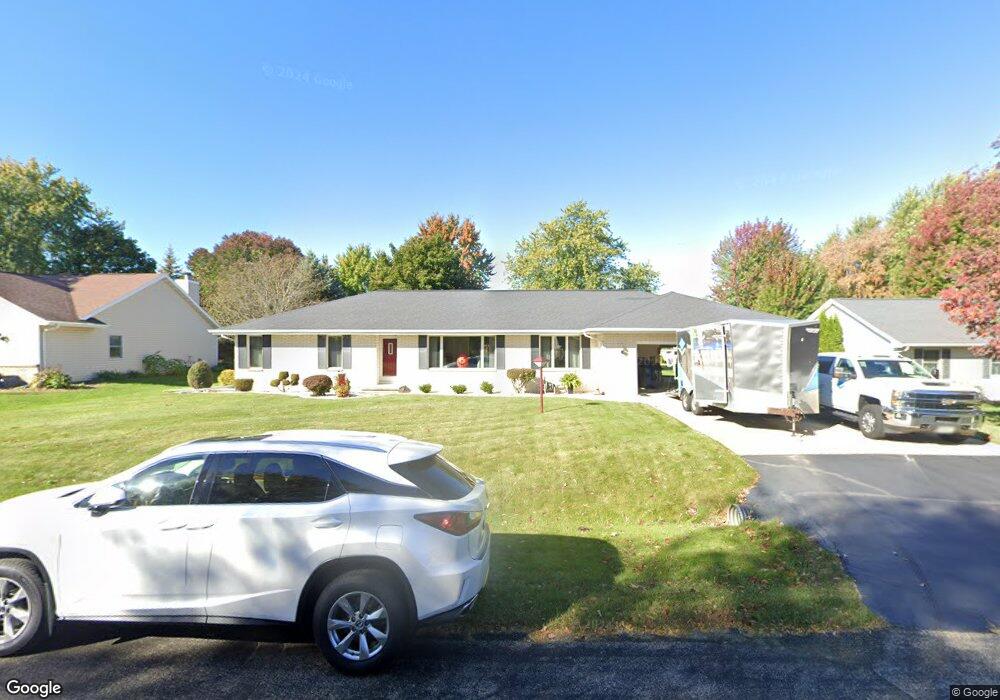 N9569 Darboy Dr, Appleton, WI 54915 - photo 1