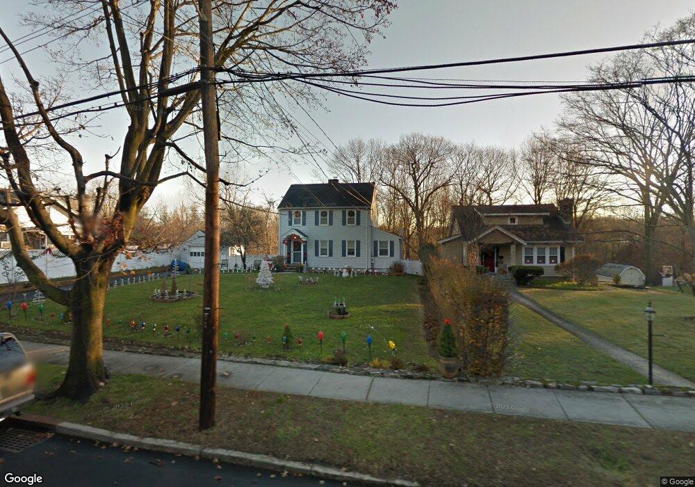 119 Courtland Hill St, Stamford, CT 06906 - photo 1