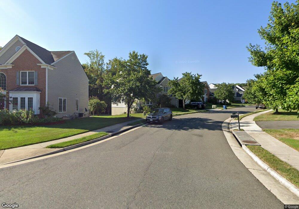 8912 Rhododendron Cir, Lorton, VA 22079 - photo 1