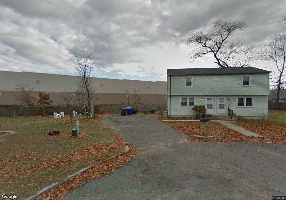 43-45 Allison Ln, Springfield, MA 01129 - photo 1