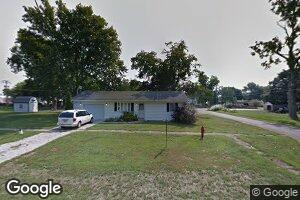 415 West St, Maquon, IL 61458
