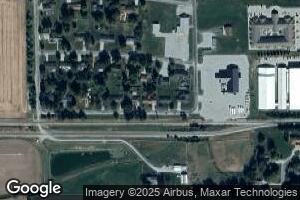 25 Central Dr, Newton, IL 62448