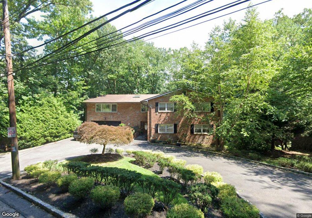 21 Annfield Ct, Staten Island, NY 10304 - photo 1