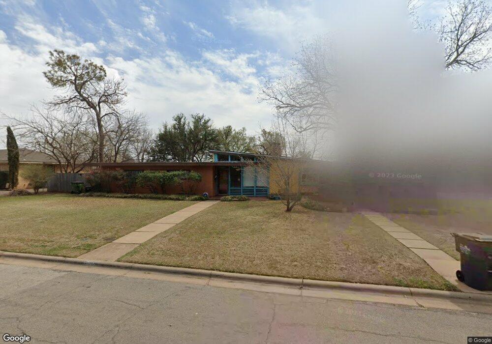 1583 Carol Ln, Wichita Falls, TX 76302 - photo 1