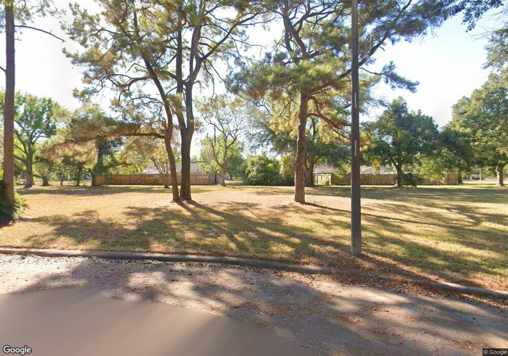 7955 Shady Arbor Ln, Houston, TX 77040 - photo 1