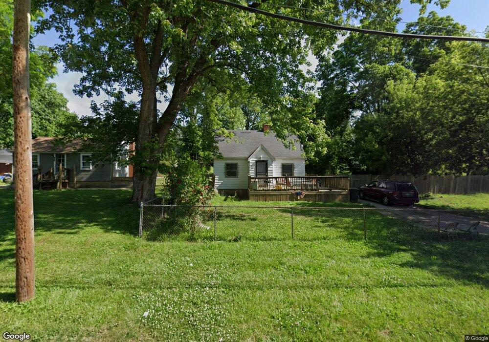1042 W Cass Ave, Flint, MI 48505 - photo 1