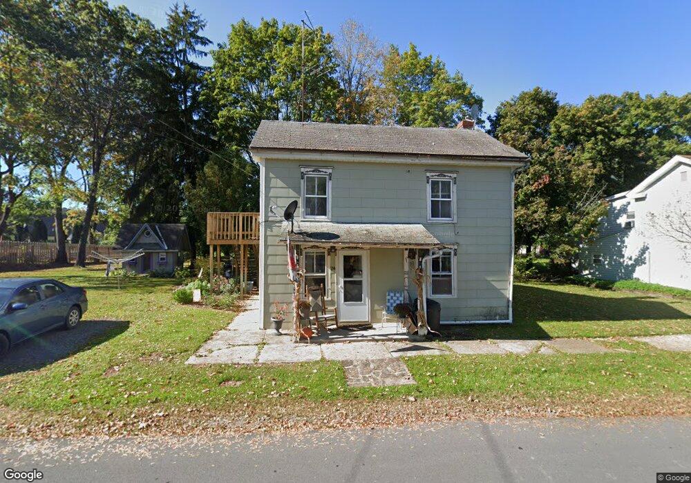 24 S Apple St, New Bloomfield, PA 17068 - photo 1