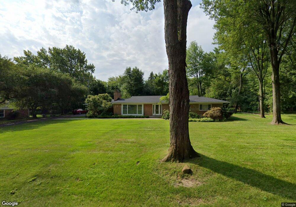 3723 Darlington Rd N, Bloomfield Hills, MI 48301 - photo 1