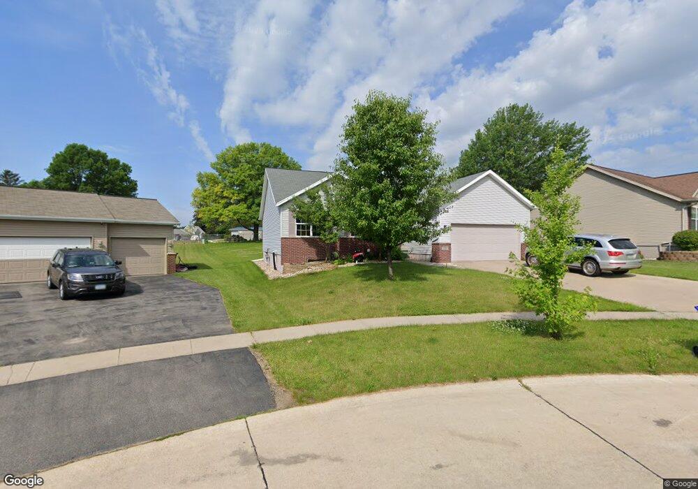 3218 27th Street Ct SW, Cedar Rapids, IA 52404 - photo 1