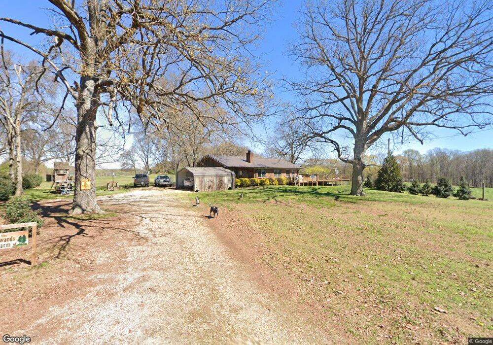 344 Labrador Ln, Carnesville, GA 30521 - photo 1