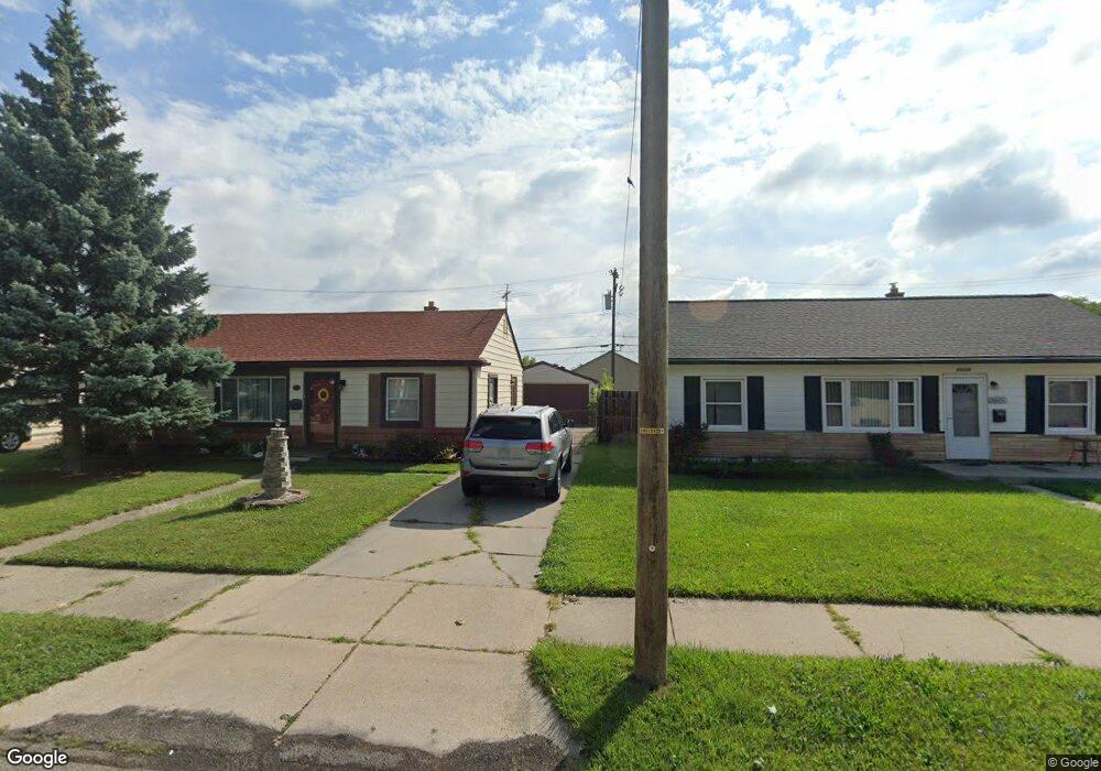 26240 Grandmont St, Roseville, MI 48066 - photo 1