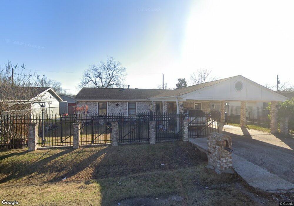 2410 Sunny Dr, Houston, TX 77093 - photo 1