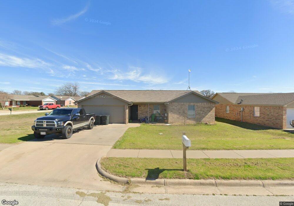 214 Dean Ct, Granbury, TX 76049 - photo 1