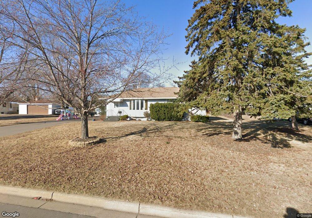 7249 Hartkopf Ln, Brooklyn Park, MN 55428 - photo 1