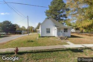703 Church St, Christopher, IL 62822