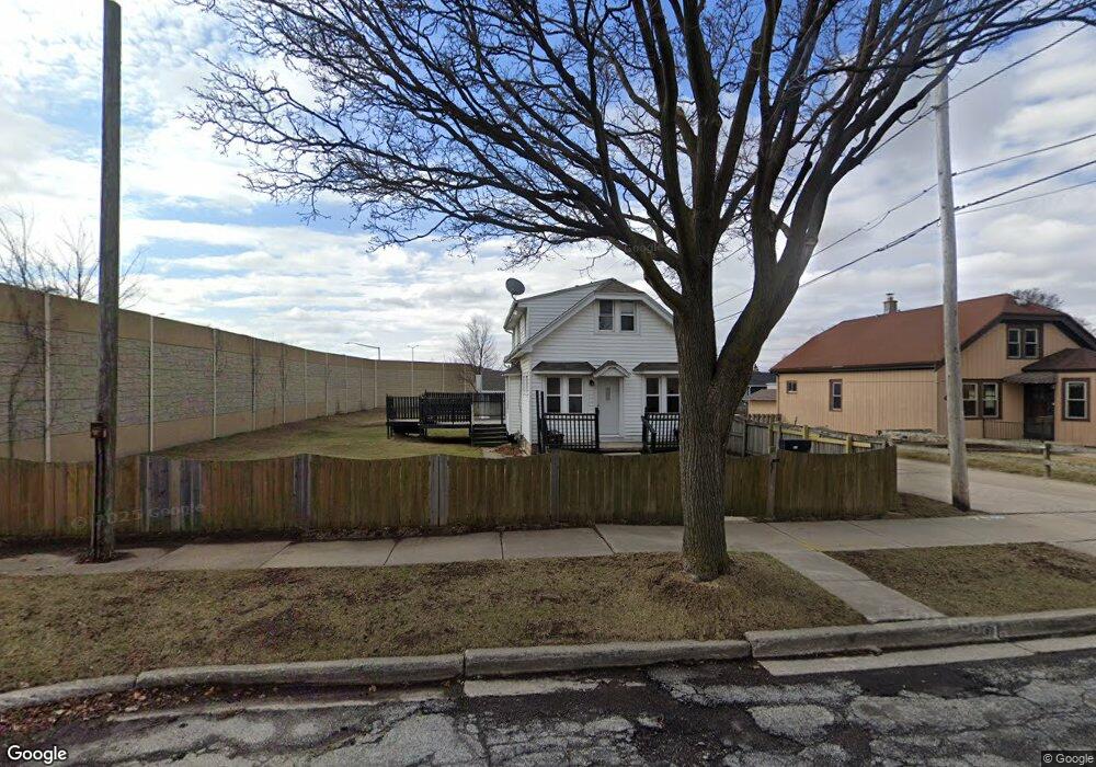 413 W Waterford Ave, Milwaukee, WI 53207 - photo 1